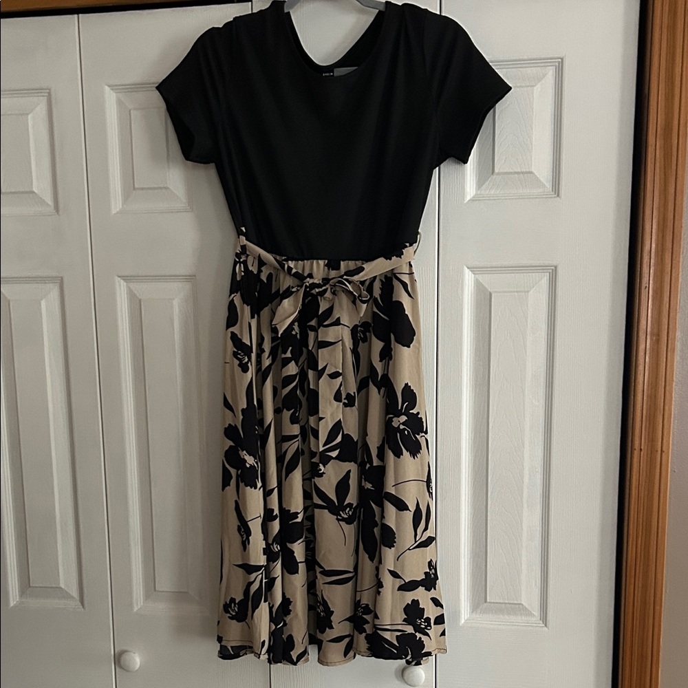 SHEIN Black and Beige Floral Midi Dress